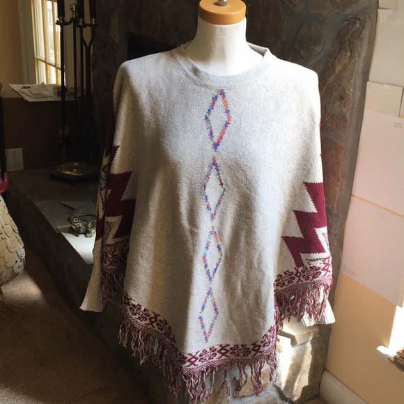 NWT! Kori Sleeved Poncho - Picture 1 of 7